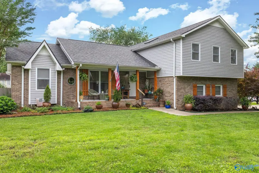 106 Abbottsford Road, Huntsville, AL 35811 - #3