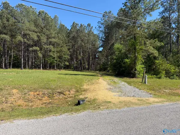 89 Golden Pond Road, Ashville, AL 35953