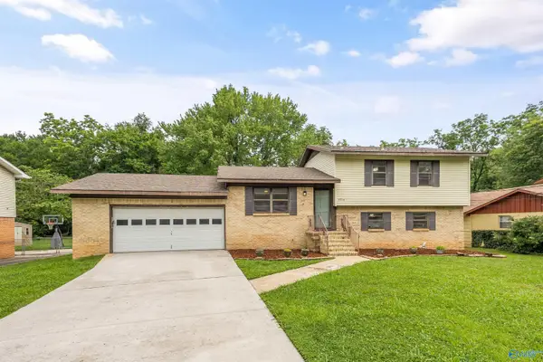 3714 Pecan Grove Drive Nw, Huntsville, AL 35810