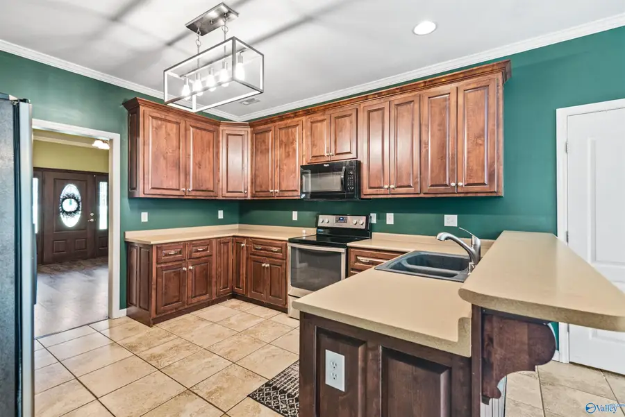 612 S Mountain Drive, Trinity, AL 35673 - #3