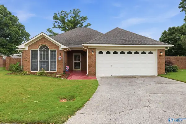 1807 Edgemere Court, Huntsville, AL 35803