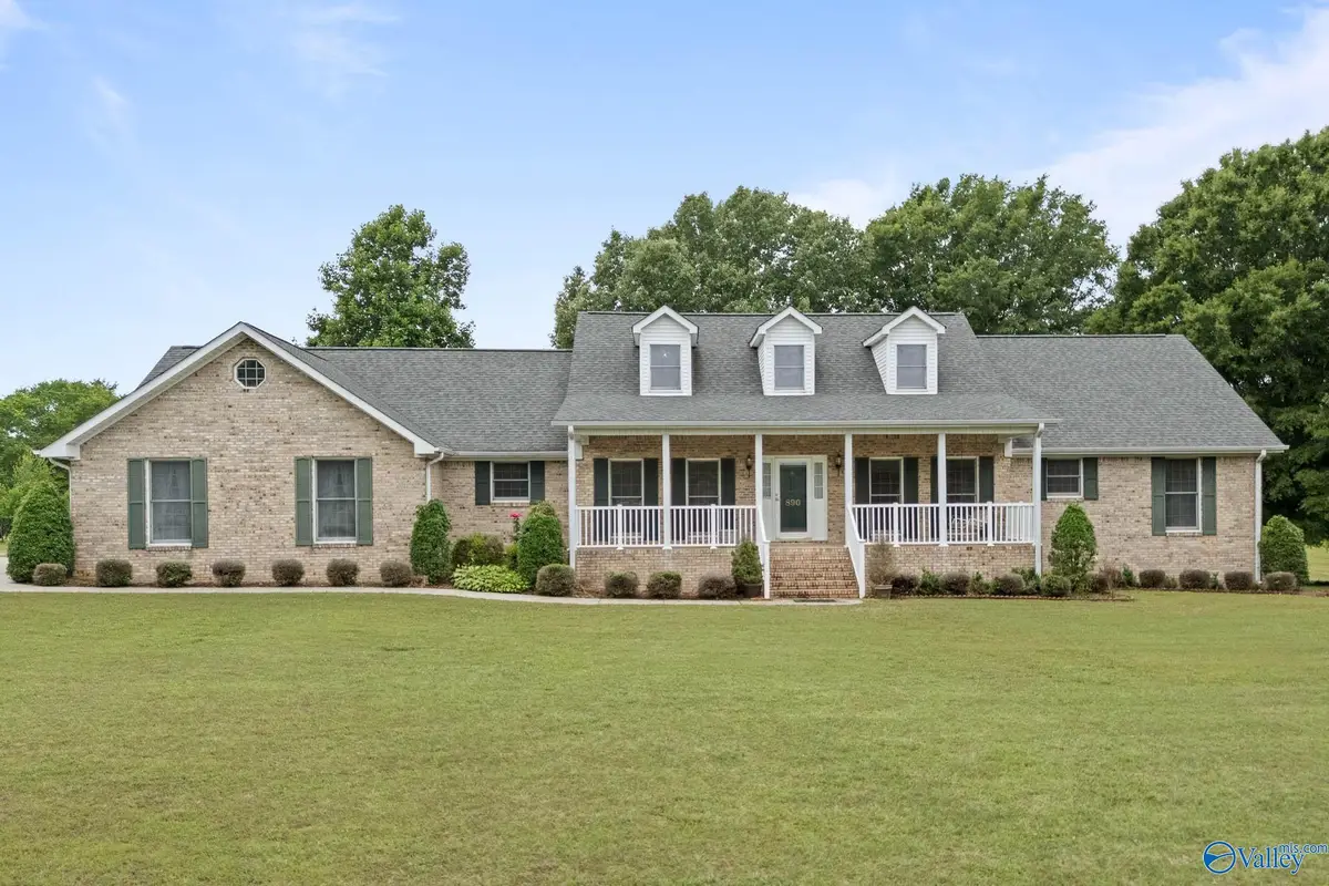 890 Narrow Lane, New Market, AL 35761 - #1