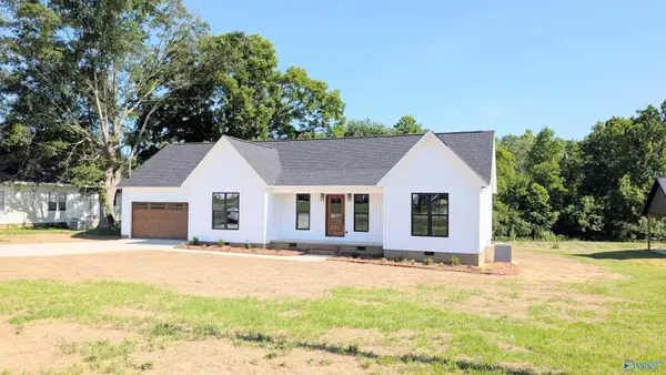 6383 Rocky Ford Road, Hokes Bluff, AL 35903