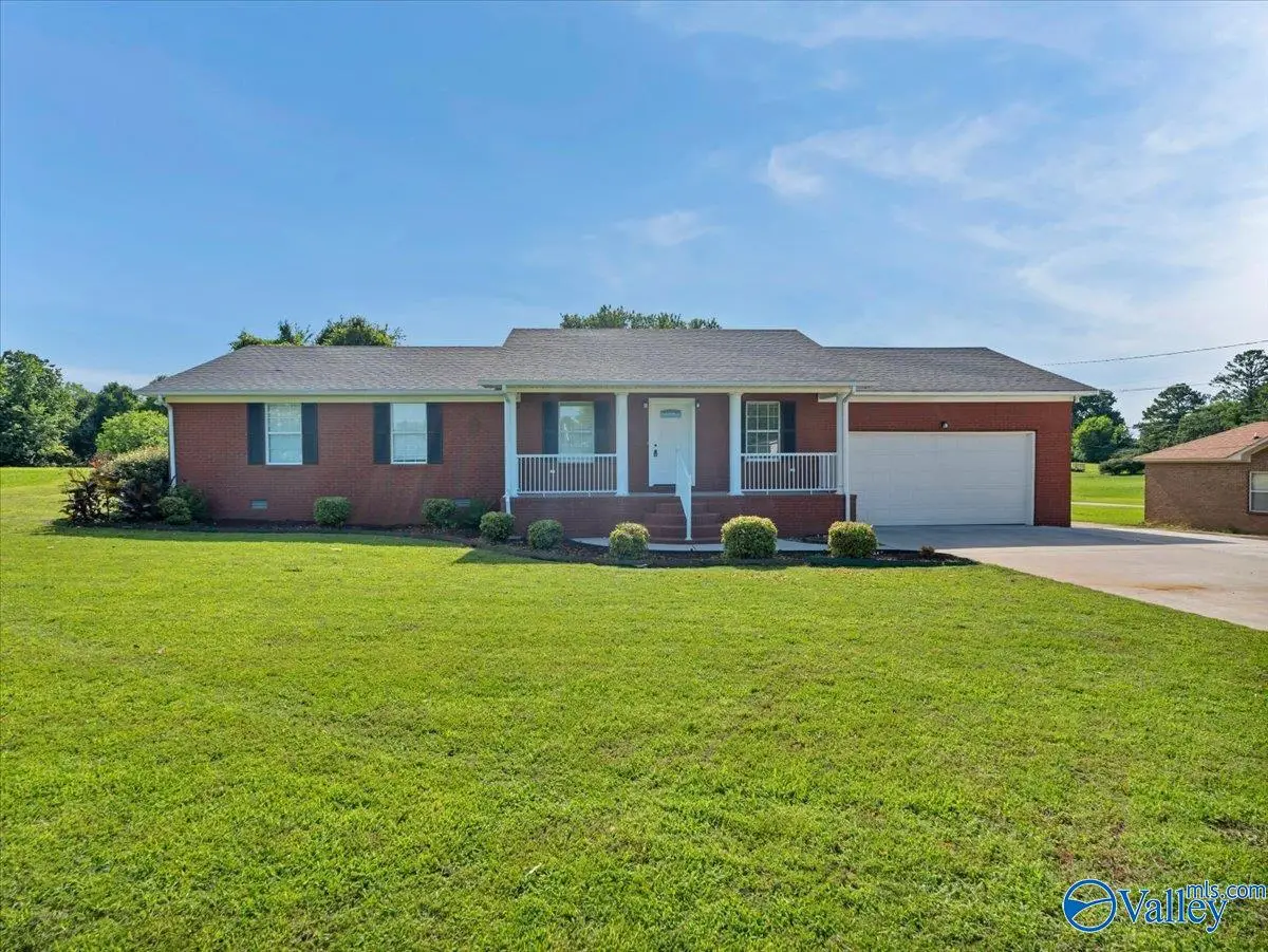 20292 Winfred Drive, Tanner, AL 35671 - #1