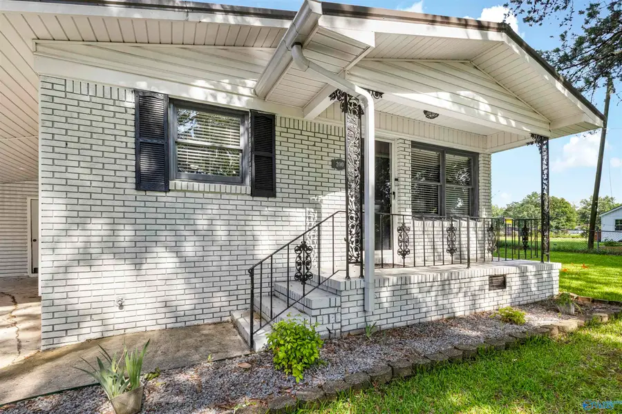 200 Washington Street Nw, Hartselle, AL 35640 - #3