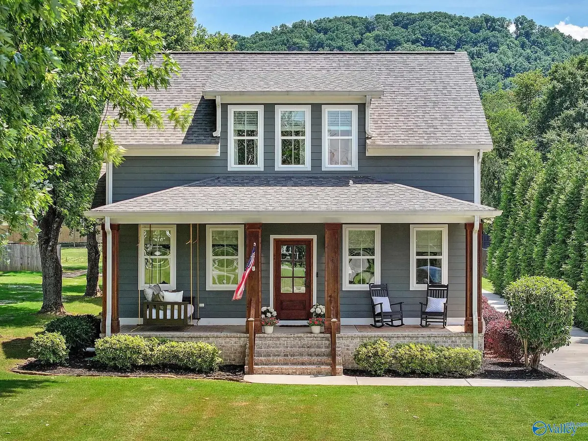 5701 Spring Creek Drive, Guntersville, AL 35976 - #1