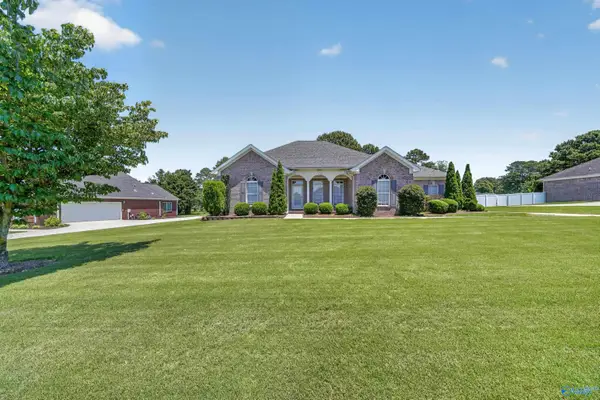 112 Fawn Ridge Drive, Decatur, AL 35603