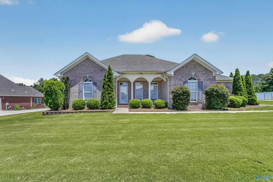 112 Fawn Ridge Drive, Decatur, AL 35603 - #2
