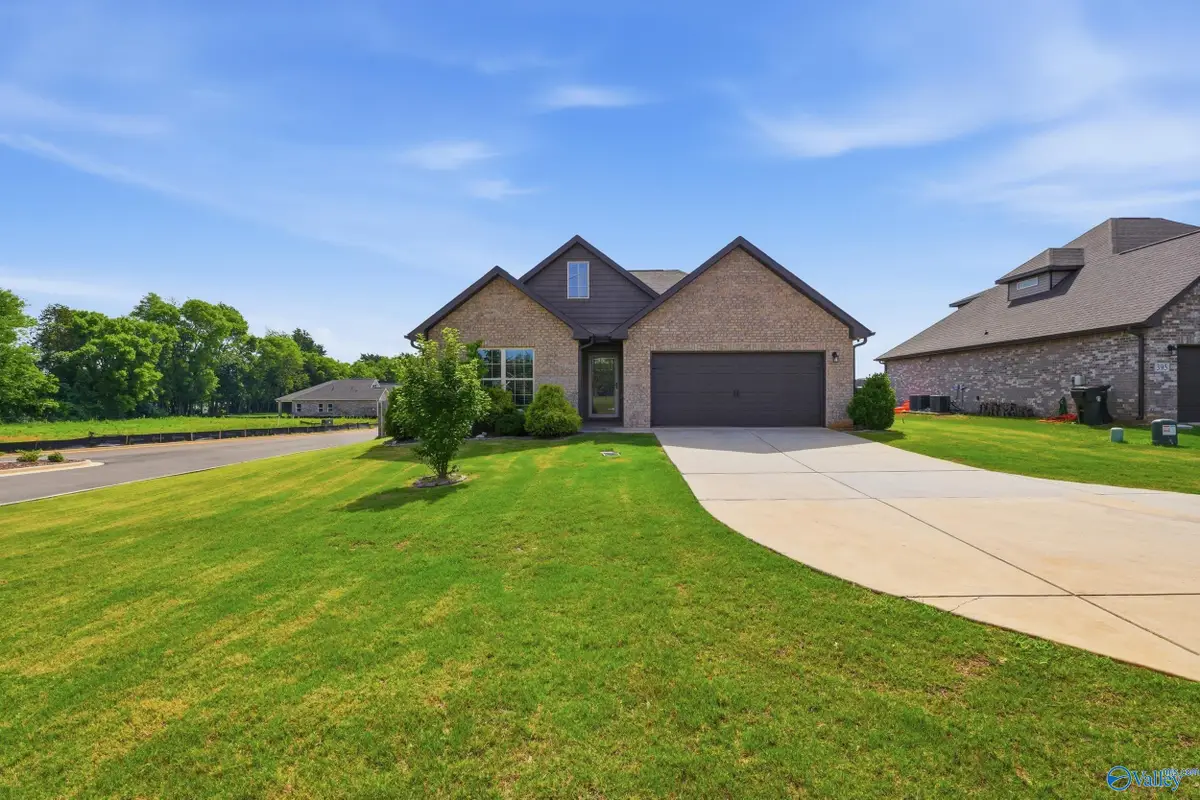 401 Mccollum Road, Meridianville, AL 35759 - #1