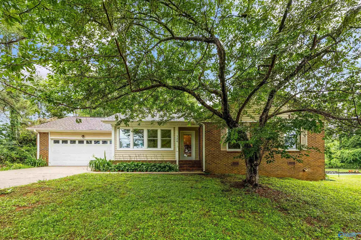 124 Allenwood Drive, Huntsville, AL 35811 - #1