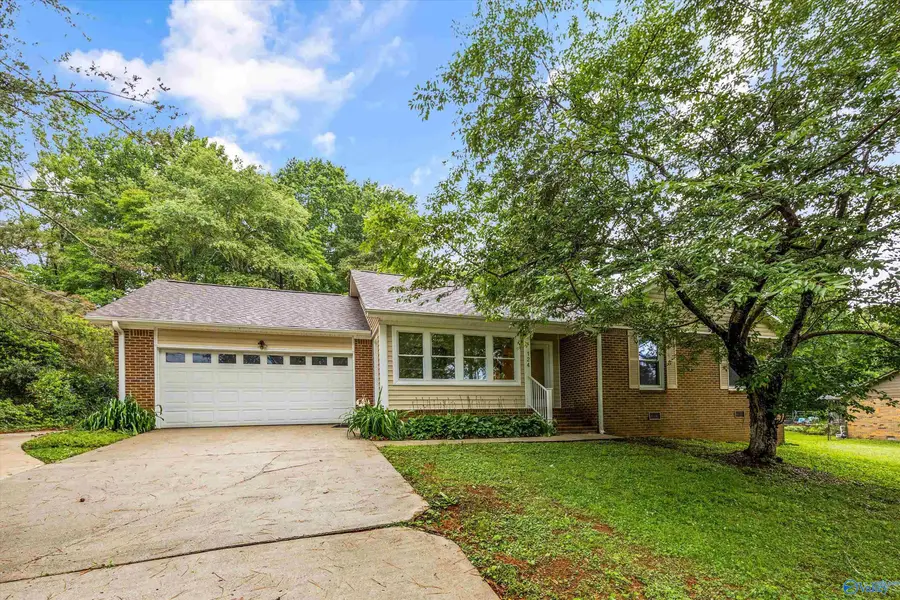 124 Allenwood Drive, Huntsville, AL 35811 - #3