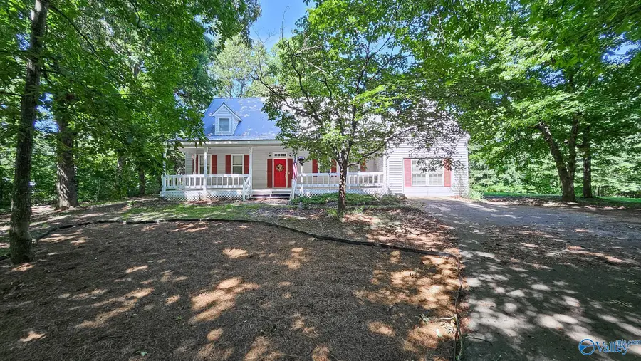411 Bell Point Road, Laceys Spring, AL 35754 - #3