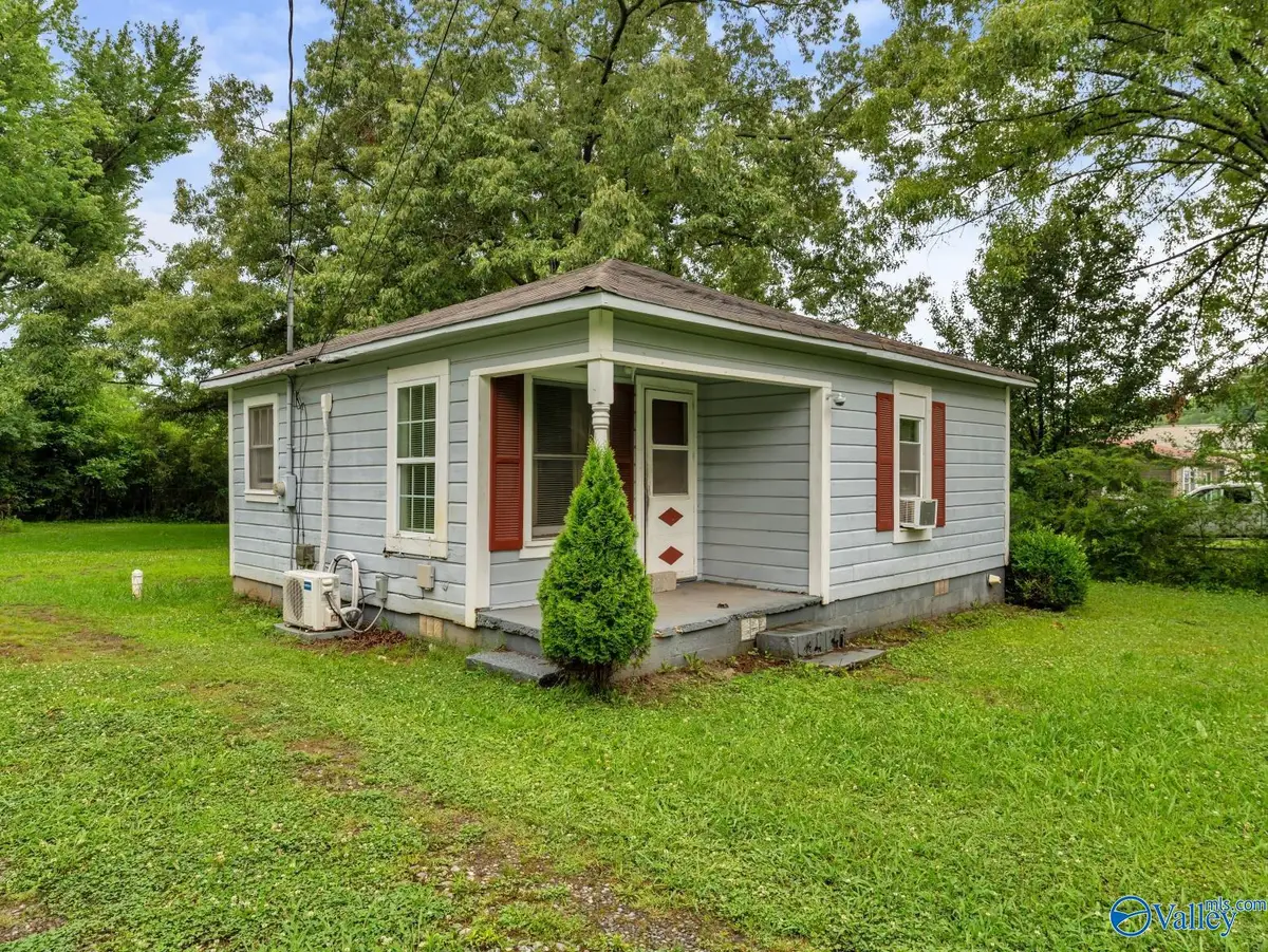 410-1 Ponroy Street, Scottsboro, AL 35768 - #1