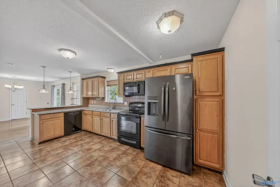 6014 Carmel Drive Nw, Huntsville, AL 35810 - #3