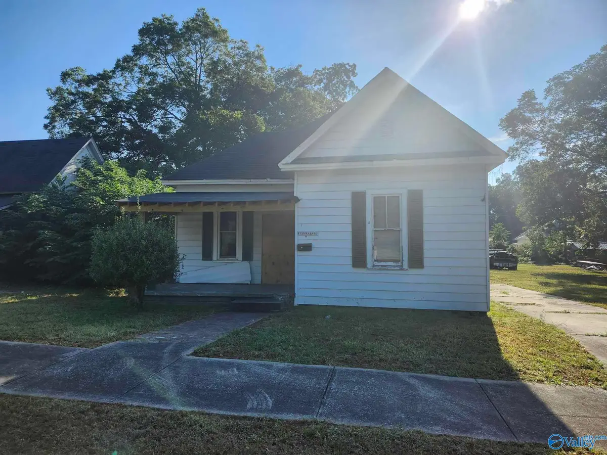 1725 Walnut Avenue, Anniston, AL 36201 - #1