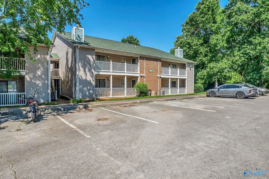 6618 Willow Pointe Drive Nw #G, Huntsville, AL 35806 - #2