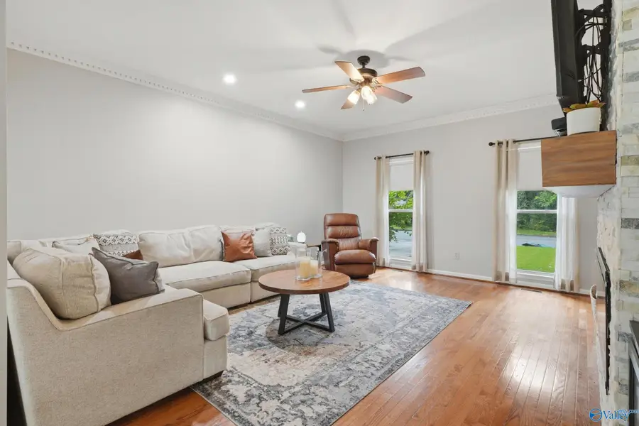 2406 Auburn Drive Sw, Decatur, AL 35603 - #3