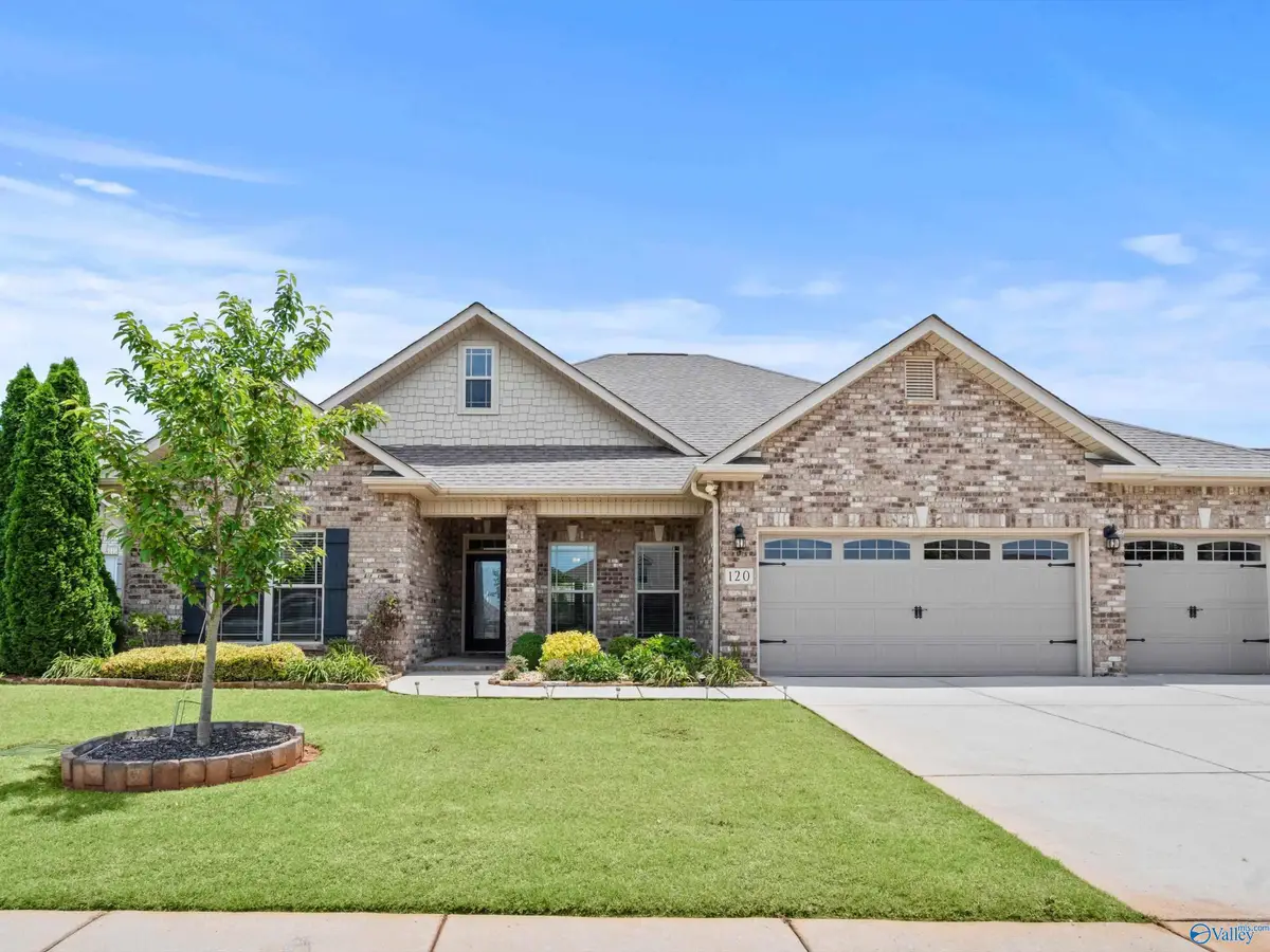 120 Walnut Cove Boulevard Sw, Huntsville, AL 35824 - #1