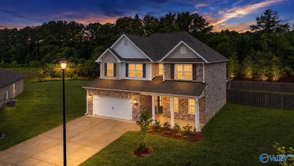 1900 Rae Court, Hartselle, AL 35640