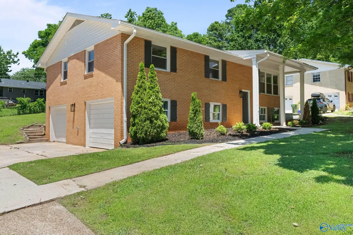 2209 Maysville Road Ne, Huntsville, AL 35811 - #1