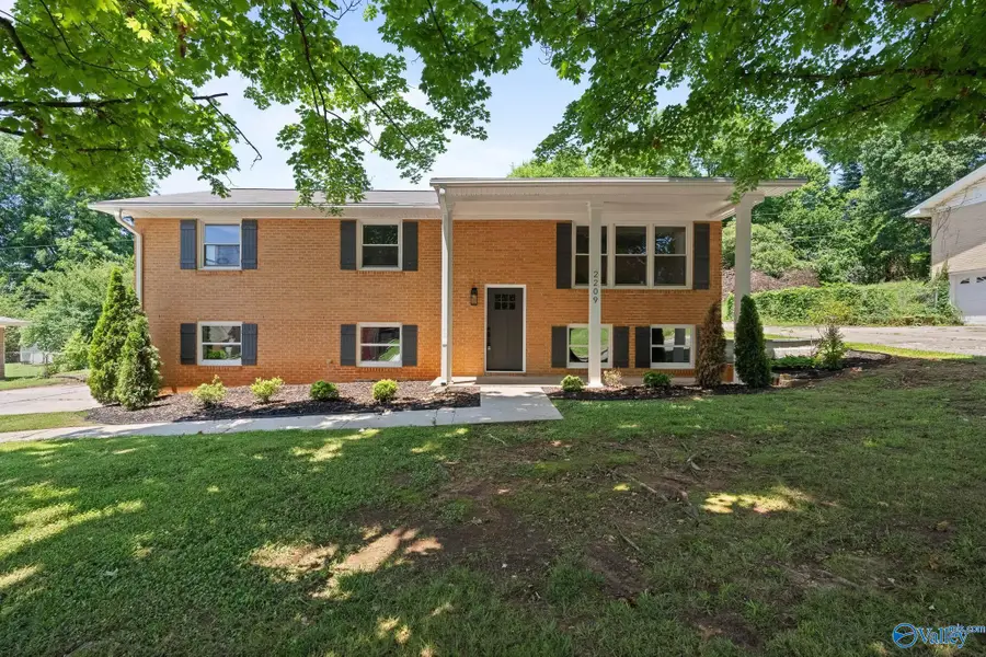 2209 Maysville Road Ne, Huntsville, AL 35811 - #2