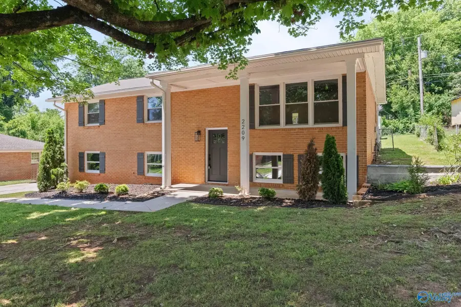 2209 Maysville Road Ne, Huntsville, AL 35811 - #3