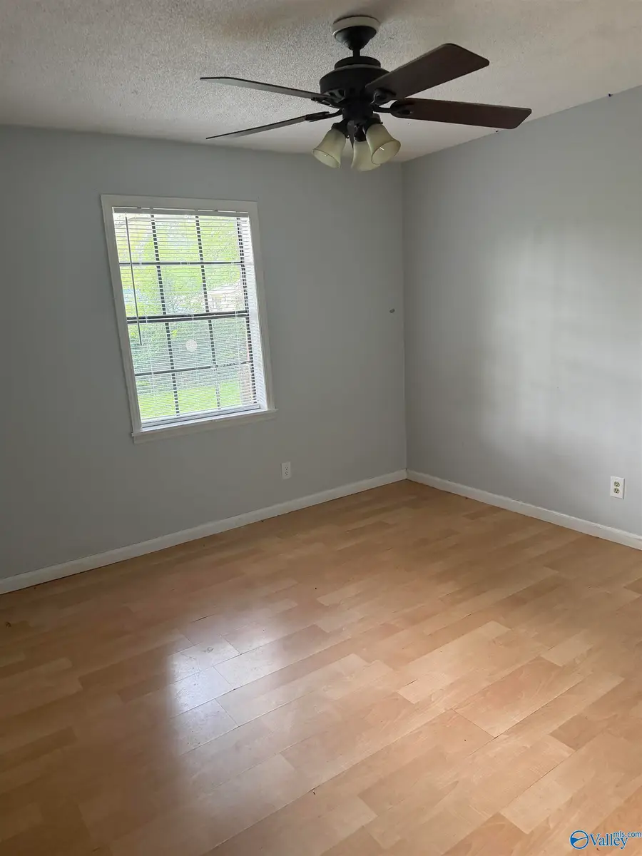 3910 Fair Oak Lane, Huntsville, AL 35805 - #3