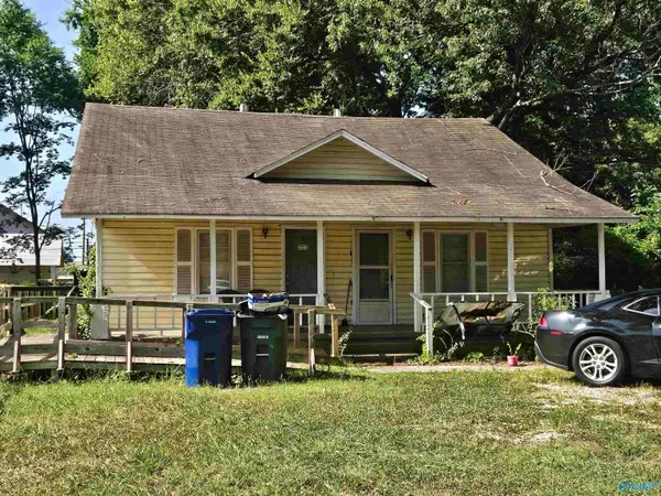 2911 8th Avenue, Huntsville, AL 35805