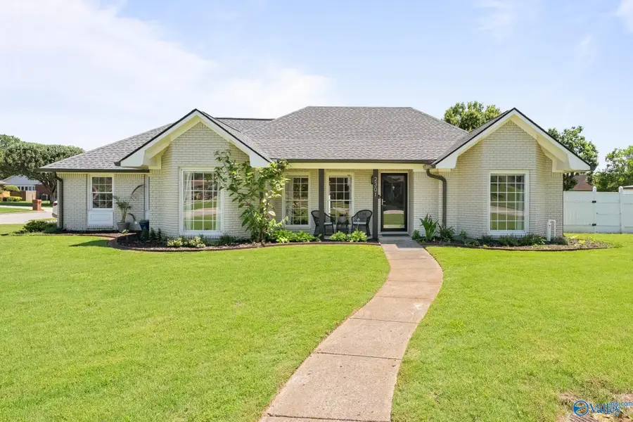 2301 Villaret Drive Sw, Huntsville, AL 35803 - #2