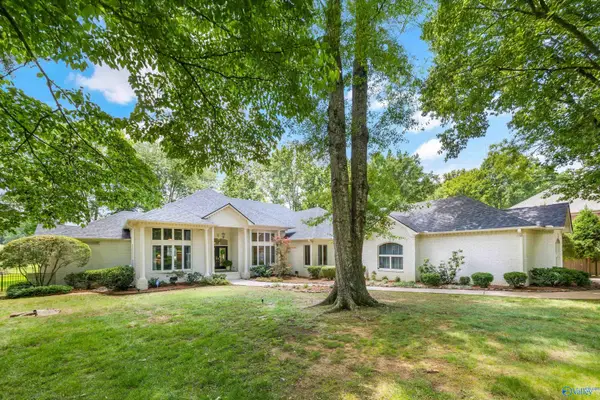 4829 Cove Creek Drive Se, Brownsboro, AL 35741