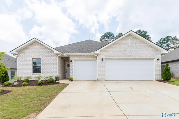6017 SE Margie Collins Drive, Owens Cross Roads, AL 35763