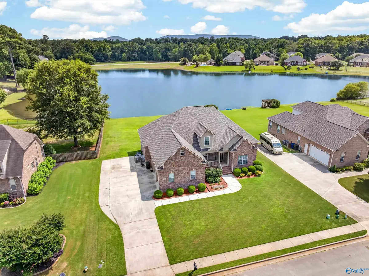 124 Riverway Lane, New Market, AL 35761 - #1
