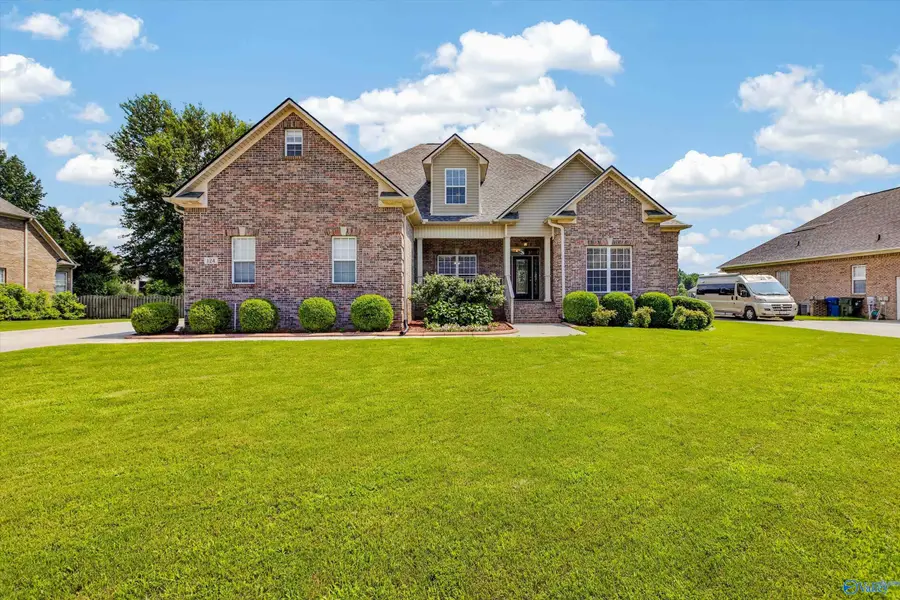 124 Riverway Lane, New Market, AL 35761 - #3
