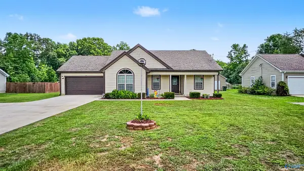 15530 Curtis Lane, Athens, AL 35611