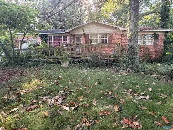 2207 Laverne Drive Nw, Huntsville, AL 35801