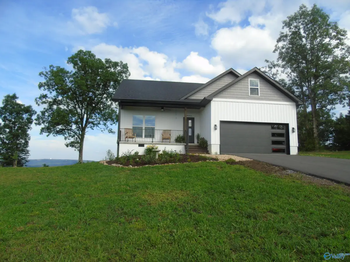 246 County Road 1010, Fort Payne, AL 35968 - #1