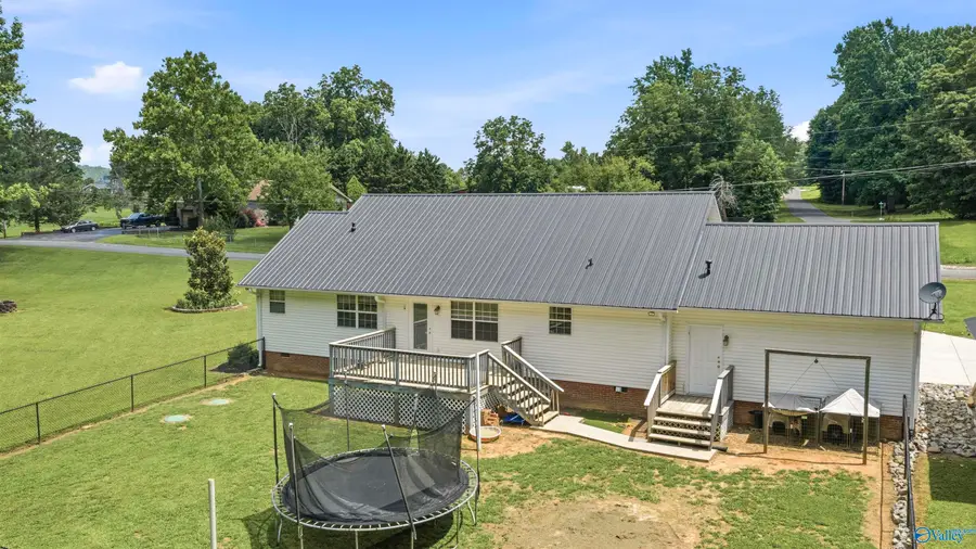 434 55th Street Ne, Fort Payne, AL 35967 - #2