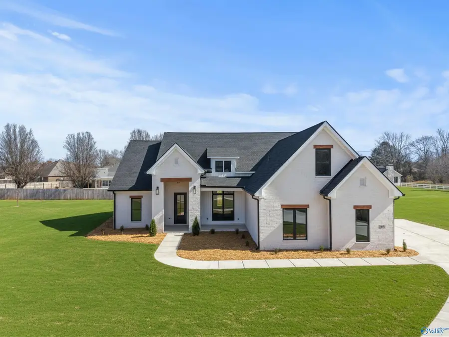 122 Eden Lane, Huntsville, AL 35811 - #2