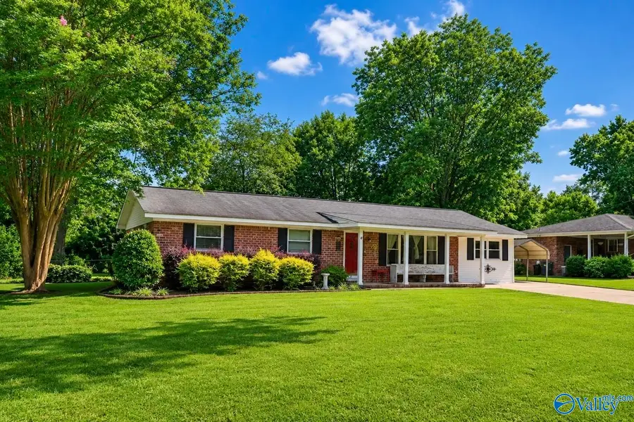 509 Sunset Avenue, Albertville, AL 35950 - #2