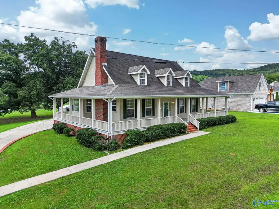 73 Tomahawk Circle, Guntersville, AL 35976 - #3