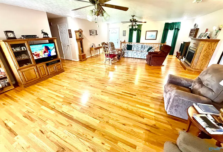 62 Elm Drive, Boaz, AL 35957 - #2