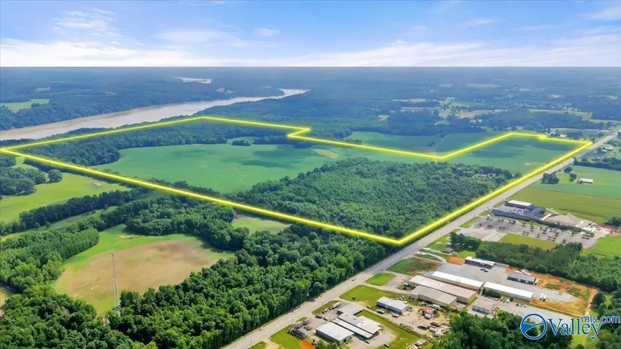 8855 Us Highway 72 W, Athens, AL 35611 - #3
