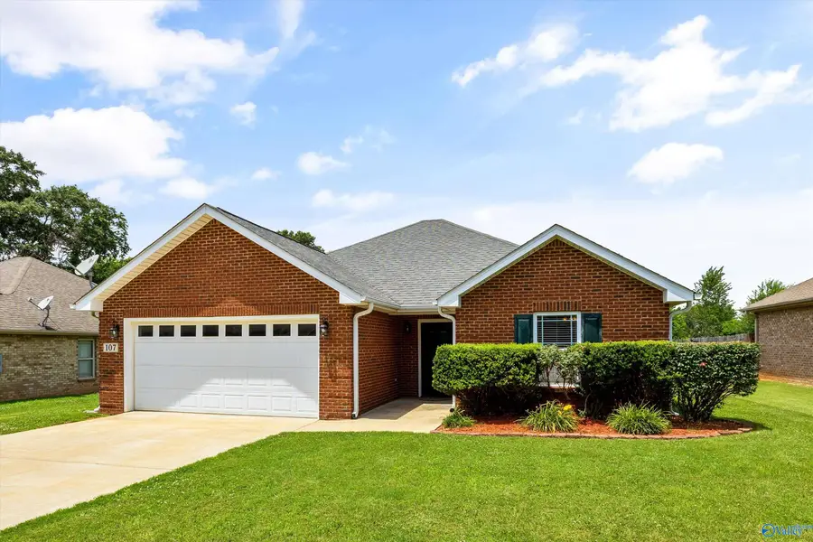 107 Summerset Lane, Huntsville, AL 35811 - #2