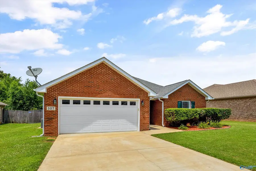 107 Summerset Lane, Huntsville, AL 35811 - #3