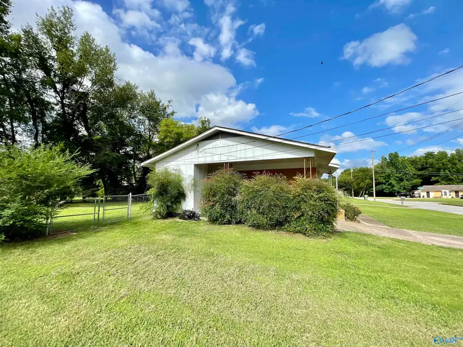 3010 Belafonte Avenue, Huntsville, AL 35816 - #2