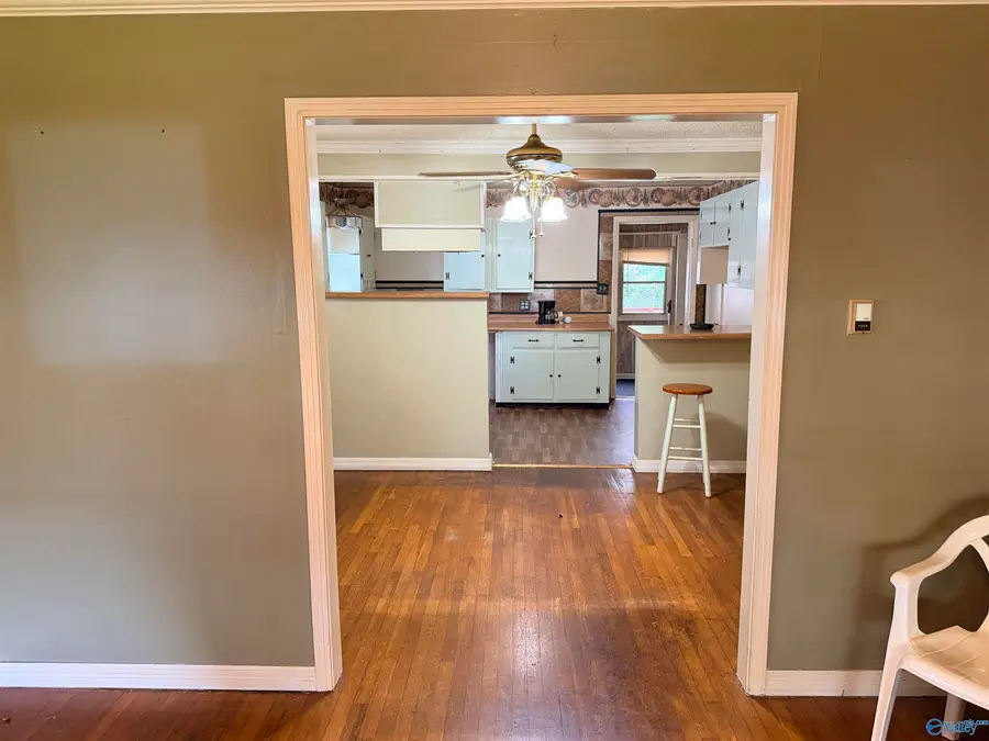 2509 Larry Street Sw, Huntsville, AL 35805 - #3