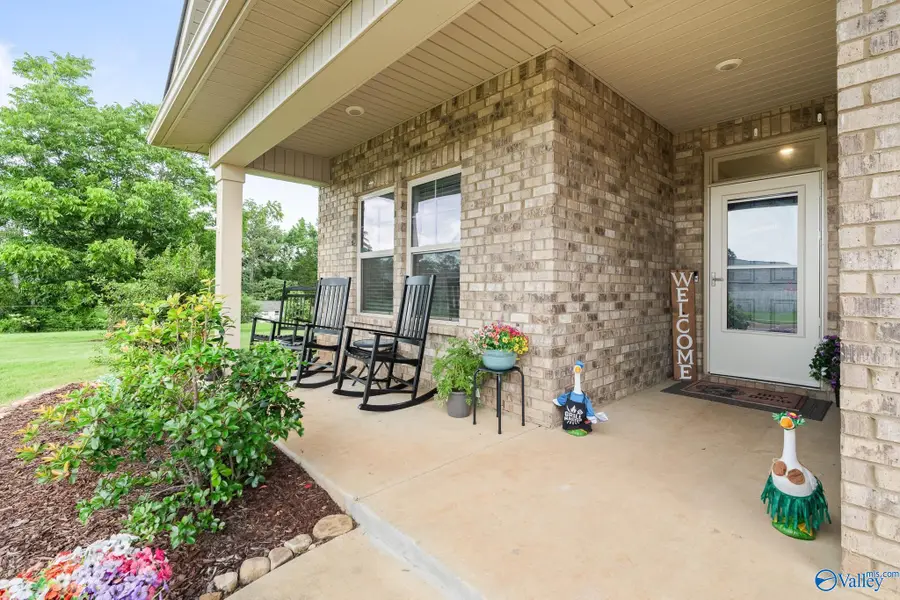 129 Branton Court, New Market, AL 35761 - #3