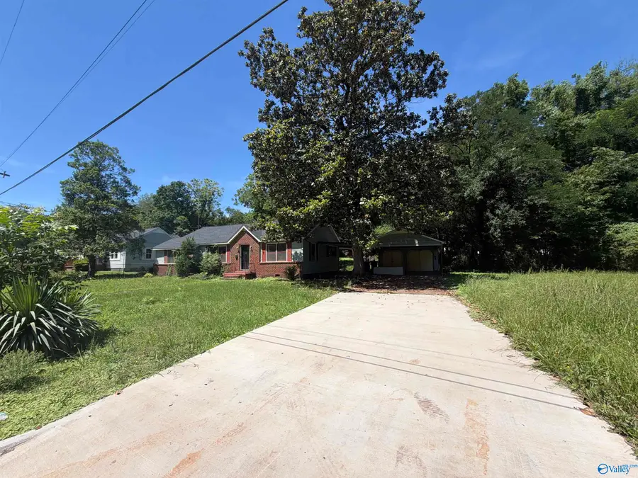316 Vine Street, Athens, AL 35611 - #2