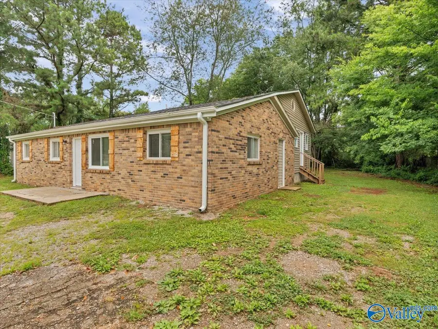 1907 Catchings Drive Nw, Huntsville, AL 35806 - #2