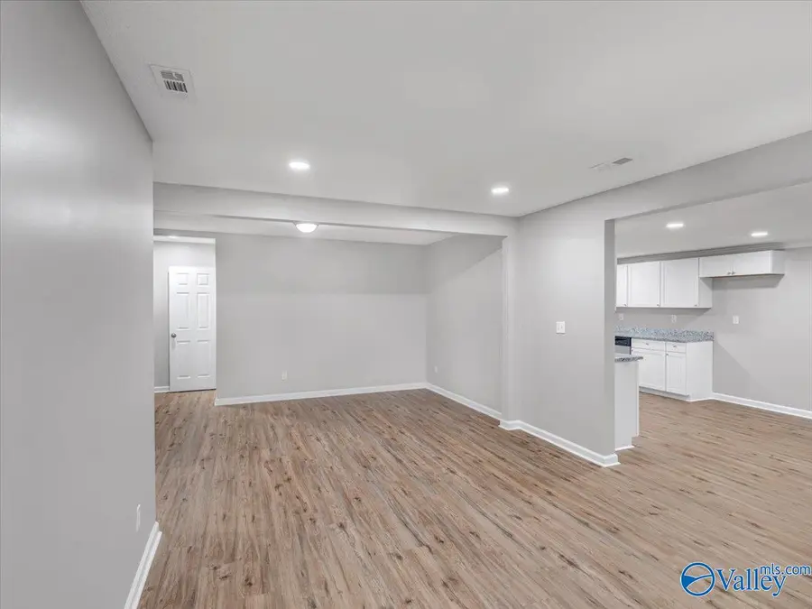 1907 Catchings Drive Nw, Huntsville, AL 35806 - #3